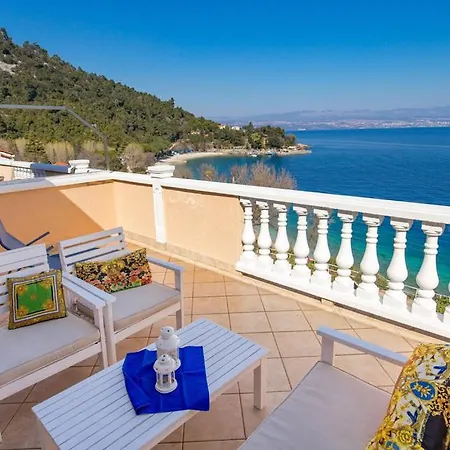 Medea Villa *