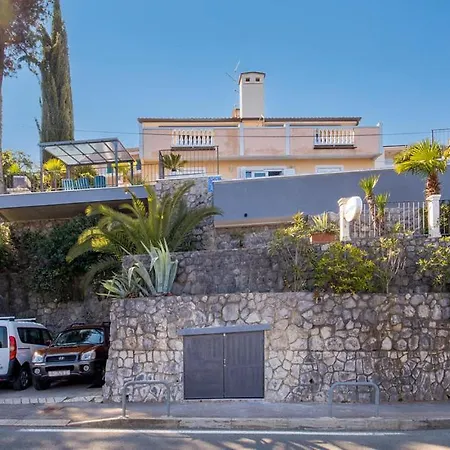 Medea Villa *